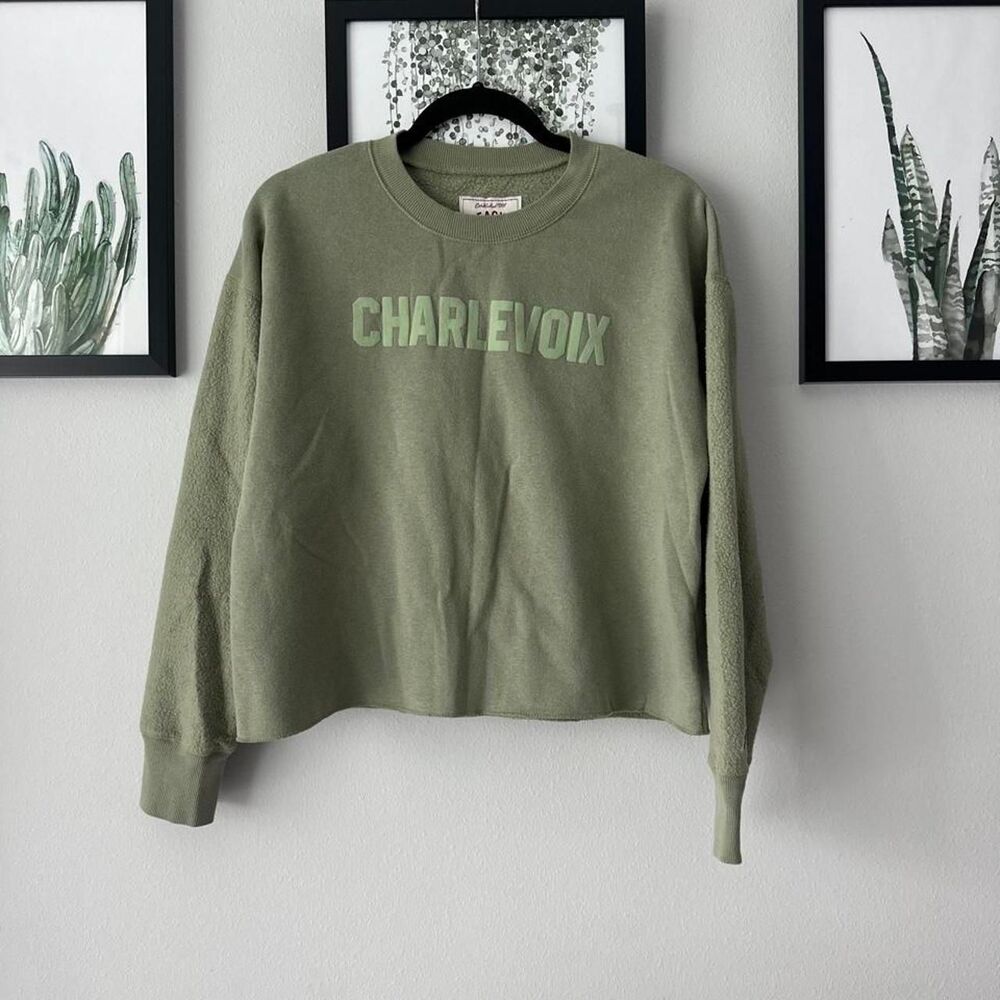 League 91 Charlevoix Minnesota Olive Green Khaki Crewneck Sweatshirt S